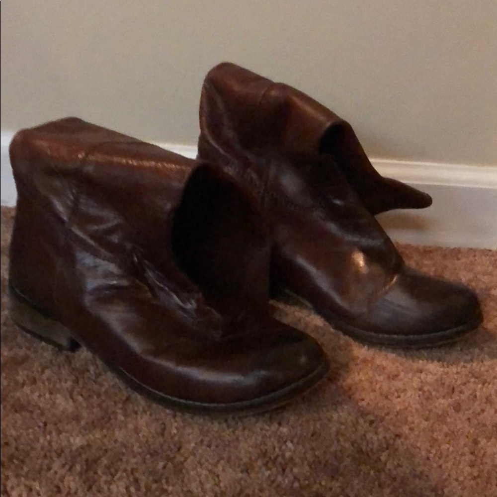 Brown Calf Length Boots